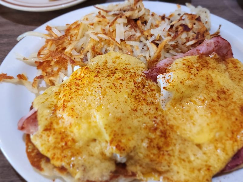 T & T Cafe food