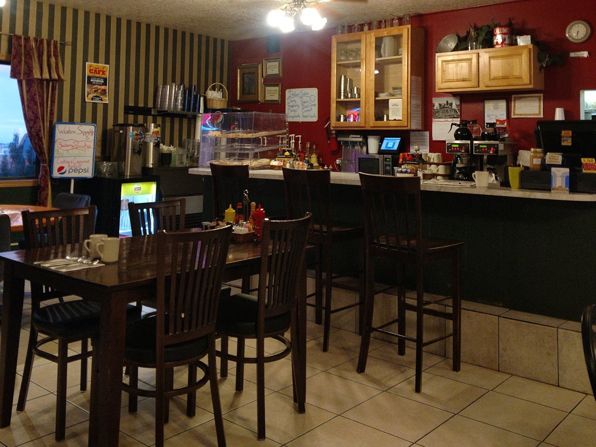 T & T Cafe